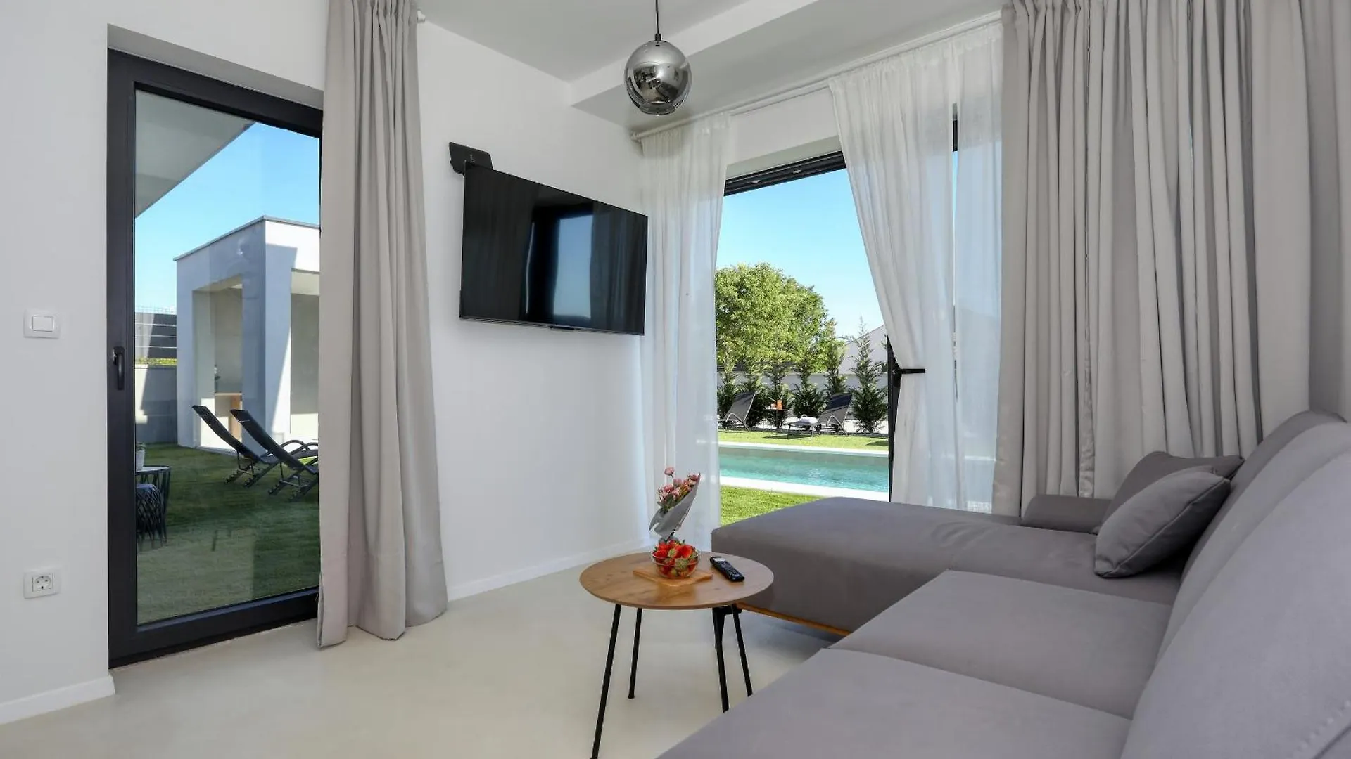 Villa Cvit Mediterana With Heated Pool Knezevic