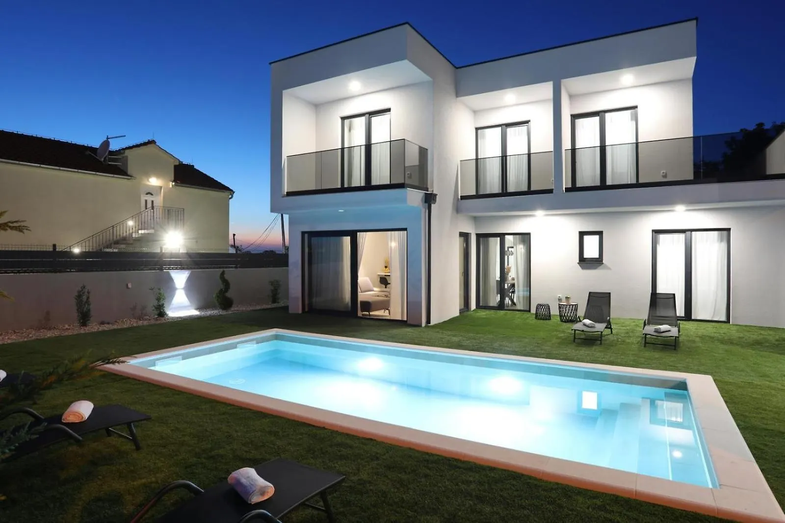 Villa Cvit Mediterana With Heated Pool Knezevic