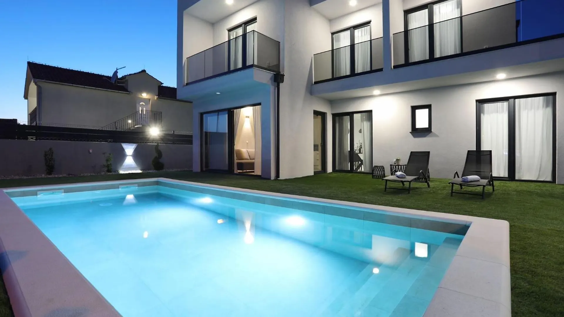 Villa Cvit Mediterana With Heated Pool Knezevic
